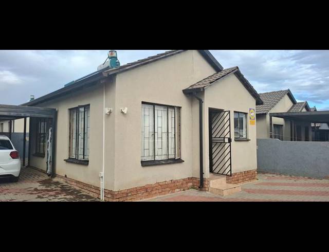 2 BEDROOM HOUSE FOR SALE IN SOSHANGUVE VV